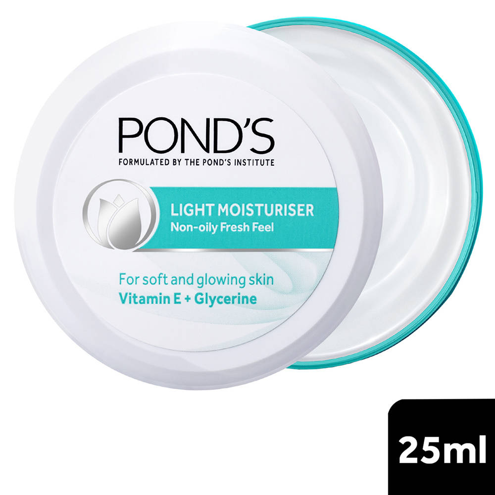 Pond's Ponds Light Moisturiser Non-Oily Fresh Feel With Vitamin E + Glycerine